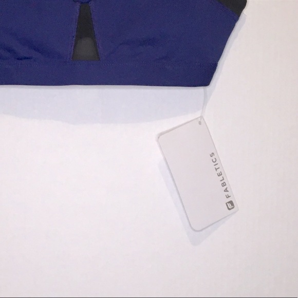 NWT FABLETICS BLACK/PURPLE MODERATE SUPPORT FULL COVERAGE SPORT BRA 2X 18/20 - Picture 8 of 14